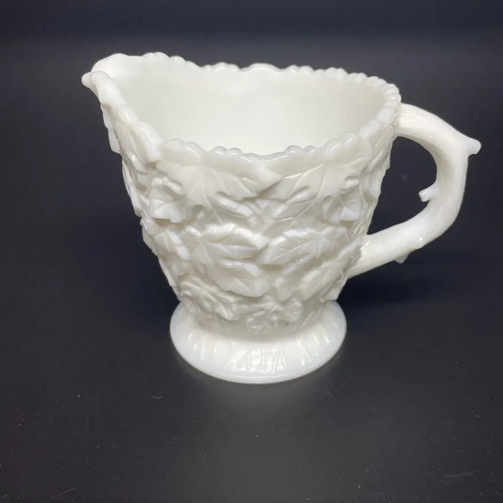 Vtg Westmoreland Milk Glass Sugar & Creamer Set Bramble Maple Leaf Pattern MCM
